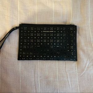 michael kors black wrist wallet